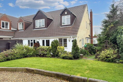 5 bedroom semi-detached house for sale