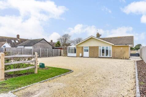 Church Road, East Wittering, West... 4 bed detached bungalow for sale