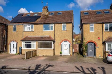 Hatfield Road, Hertfordshire AL4 4 bed semi