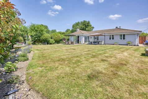 Wilkins Green Lane, St. Albans AL4 4 bed bungalow for sale