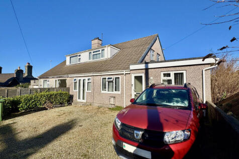 Tan Alltran, Holyhead, LL65 4 bed bungalow for sale