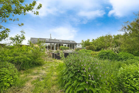 Llanrhuddlad, Anglesey, LL65 1 bed cottage for sale