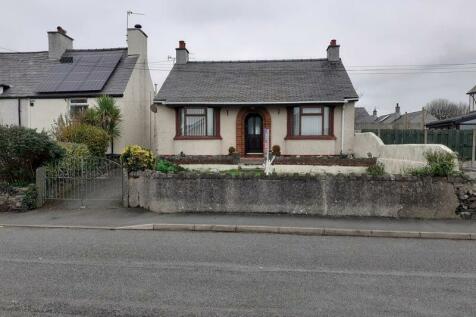 2 bedroom detached house for sale