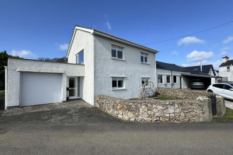 Lon Gwenfro, Llanbedrgoch, LL76 3 bed detached house for sale