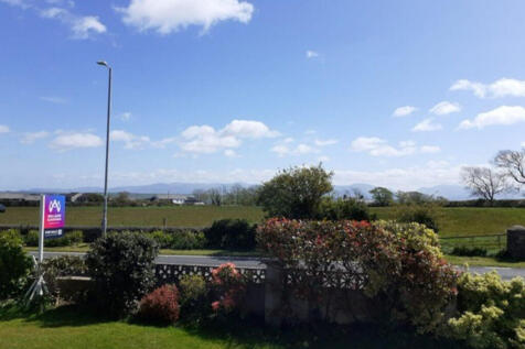 Rhostrehwfa, Llangefni, Anglesey, LL77 3 bed bungalow for sale