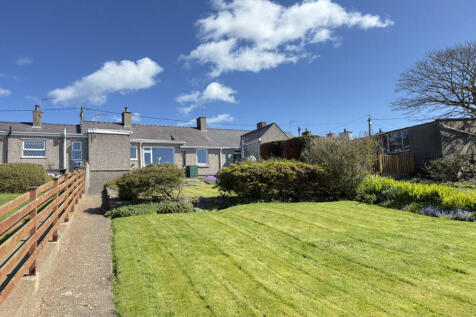 Nebo, Amlwch, Anglesey, LL68 2 bed cottage for sale