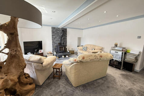 Penysarn, Amlwch, LL69 8 bed detached house for sale