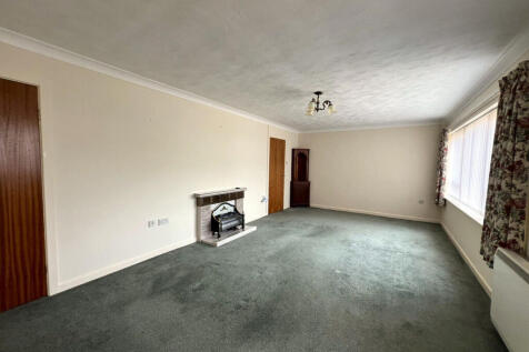 Gwelfor Estate, Cemaes Bay, Anglesey... 2 bed detached bungalow for sale
