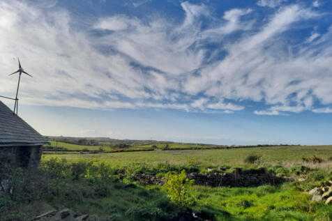 Pentrefelin, Amlwch, Anglesey, LL68 3 bed barn conversion for sale