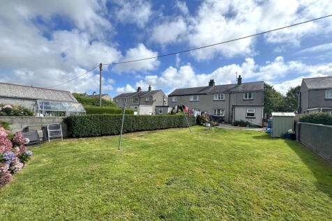 Maes Gwyn, Llanddaniel, Anglesey, LL60 3 bed semi