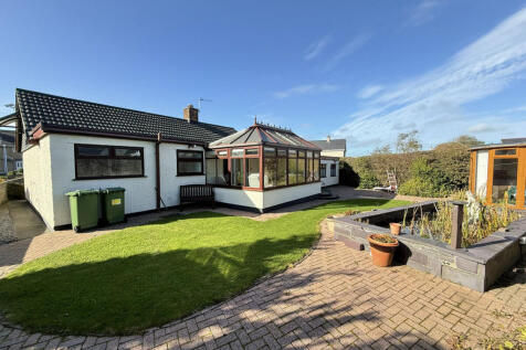 Lon Groes, Gaerwen, Anglesey, LL60 3 bed detached bungalow for sale