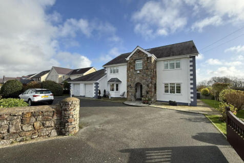 Rhosmeirch, Llangefni, Anglesey, LL77 4 bed detached house for sale