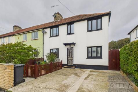 4 bedroom end of terrace house for sale