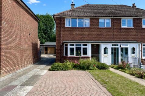 Montfort Road, Kemsing, TN15 3 bed semi