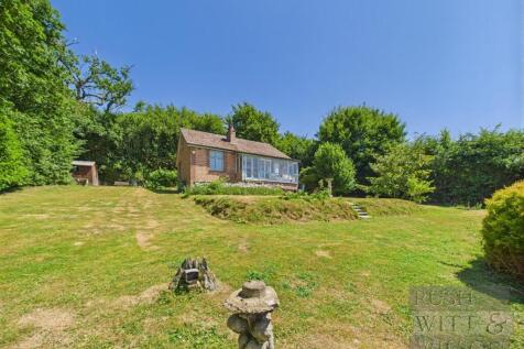 Crazy Lane, Sedlescombe, Battle 2 bed detached bungalow for sale