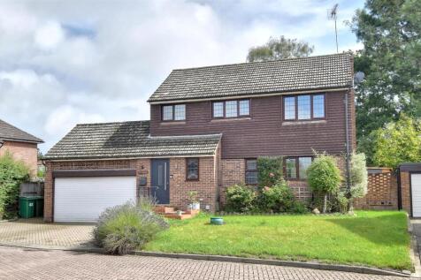 Henley Fields, St. Michaels, Tenterden 4 bed detached house for sale