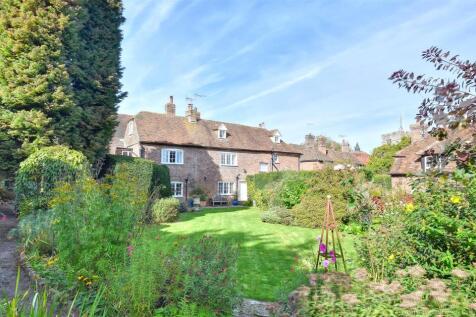 Court Lodge Road, Appledore 3 bed semi