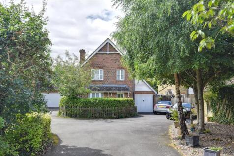 William Judge Close, Tenterden 3 bed detached house for sale
