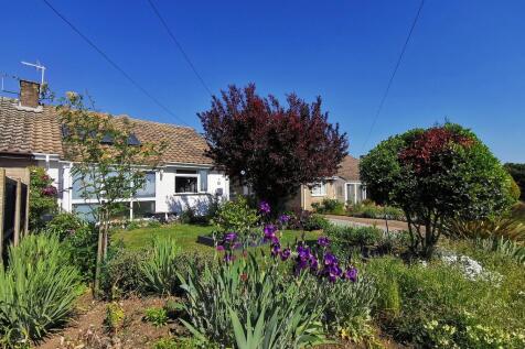 3 bedroom semi-detached bungalow for sale