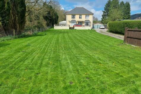 Glanrhyd Street, Aberdare CF44 4 bed detached house for sale