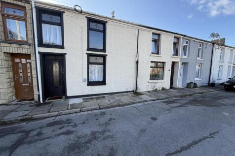 Phillip Street, Aberdare CF44 2 bed terraced house for sale