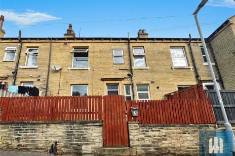 Rookery Place, Brighouse, HD6 2 bed terraced house for sale