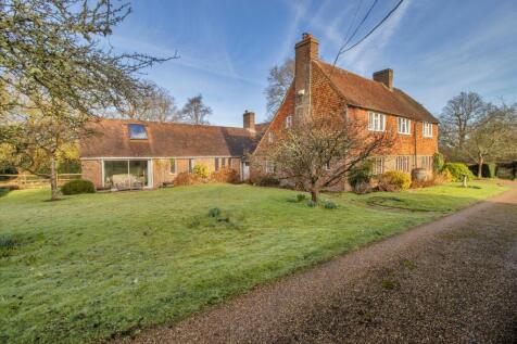 6 bedroom farm house for sale