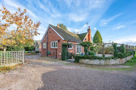 Cherrydene, Halfpenny Green, Bobbington 3 bed detached bungalow for sale