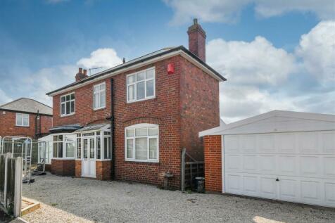 2 bedroom detached house for sale