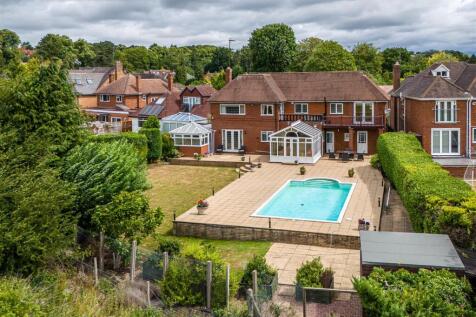 49 Sabrina Road, Wightwick... 5 bed detached house for sale