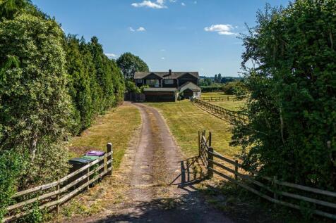 Chadwell House, Chesterton 4 bed detached house for sale
