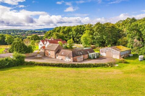 High Clear Barn, Beaconhill Lane... 4 bed barn conversion for sale