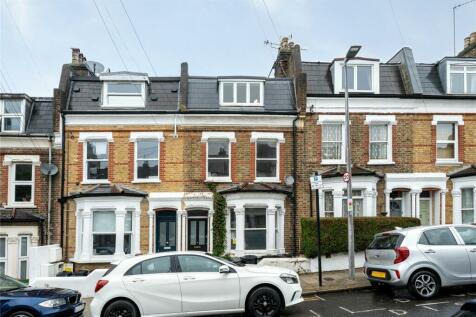 4 bedroom terraced house for sale