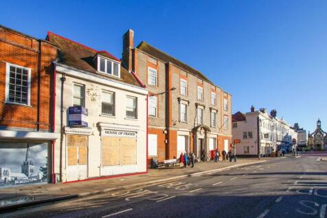 Terraced house for sale