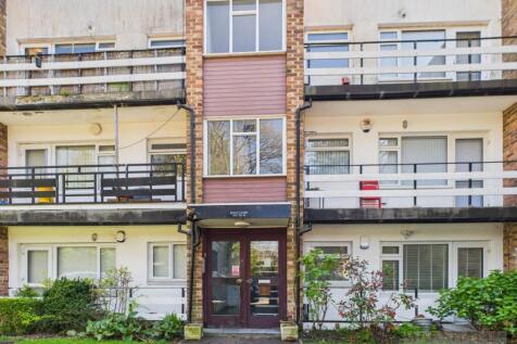 Beech Court, Allerton, Liverpool... 2 bed apartment for sale
