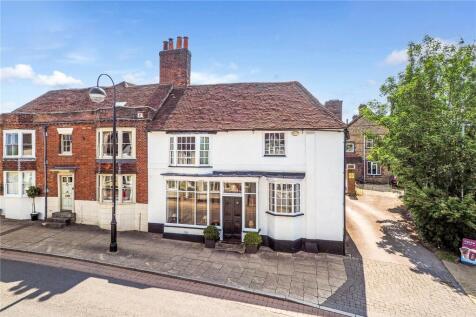 Dragon Street, Petersfield, Hampshire 3 bed end of terrace house for sale