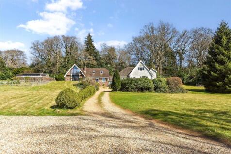 Reeds Lane, Liss, Hampshire 5 bed detached house for sale