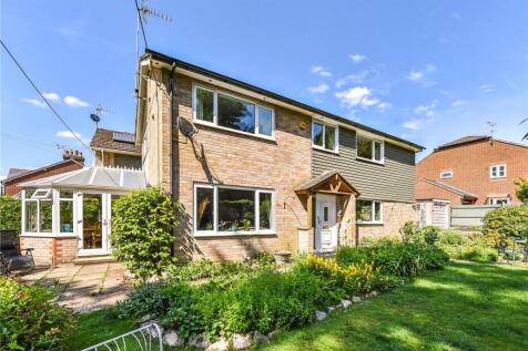 Newfield Road, Liss, Hampshire 4 bed detached house for sale