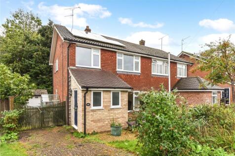 Rushfield Road, Liss, Hampshire 3 bed semi