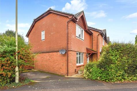 Kings Road, Petersfield 3 bed end of terrace house for sale