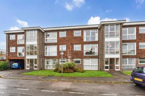 Winton Road, Petersfield, Hampshire 2 bed flat for sale