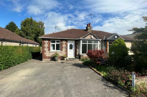 2 bedroom semi-detached bungalow for sale