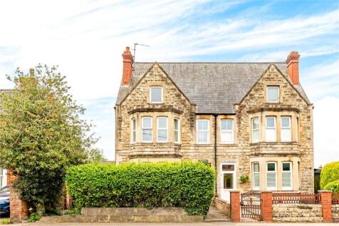 5 bedroom semi-detached house for sale