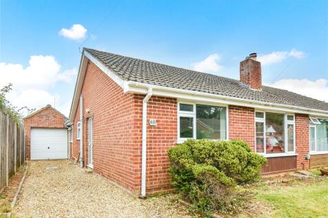 2 bedroom semi-detached bungalow for sale