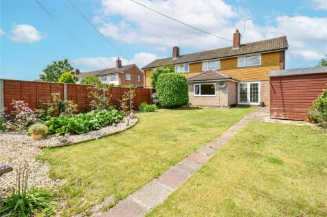 3 bedroom semi-detached house for sale