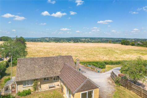 4 bedroom detached bungalow for sale