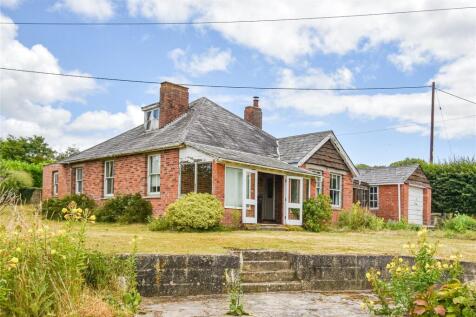4 bedroom detached bungalow for sale