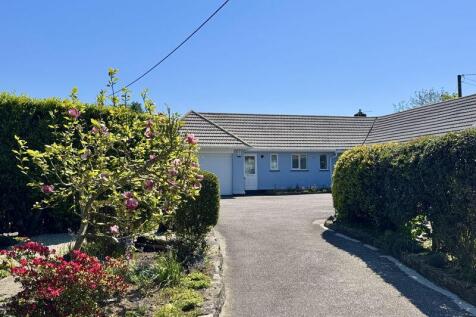 Playing Place, Truro 3 bed detached bungalow for sale