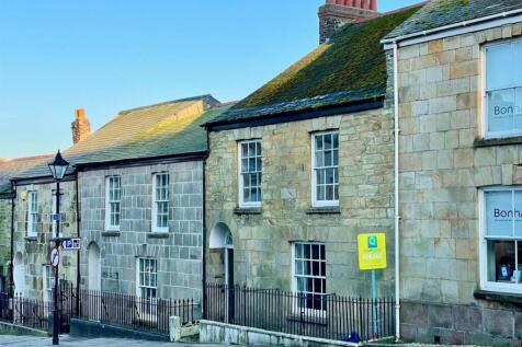 4 bedroom town house for sale
