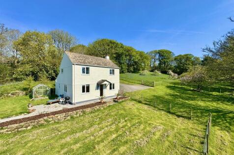 SMALLHOLDING, Sunny Corner, Cusgarne 2 bed detached house for sale